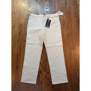 NWT Gloria Vanderbilt Amanda Tapered Stretch Jeans Slimming  PETITE Sz 16 WHITE